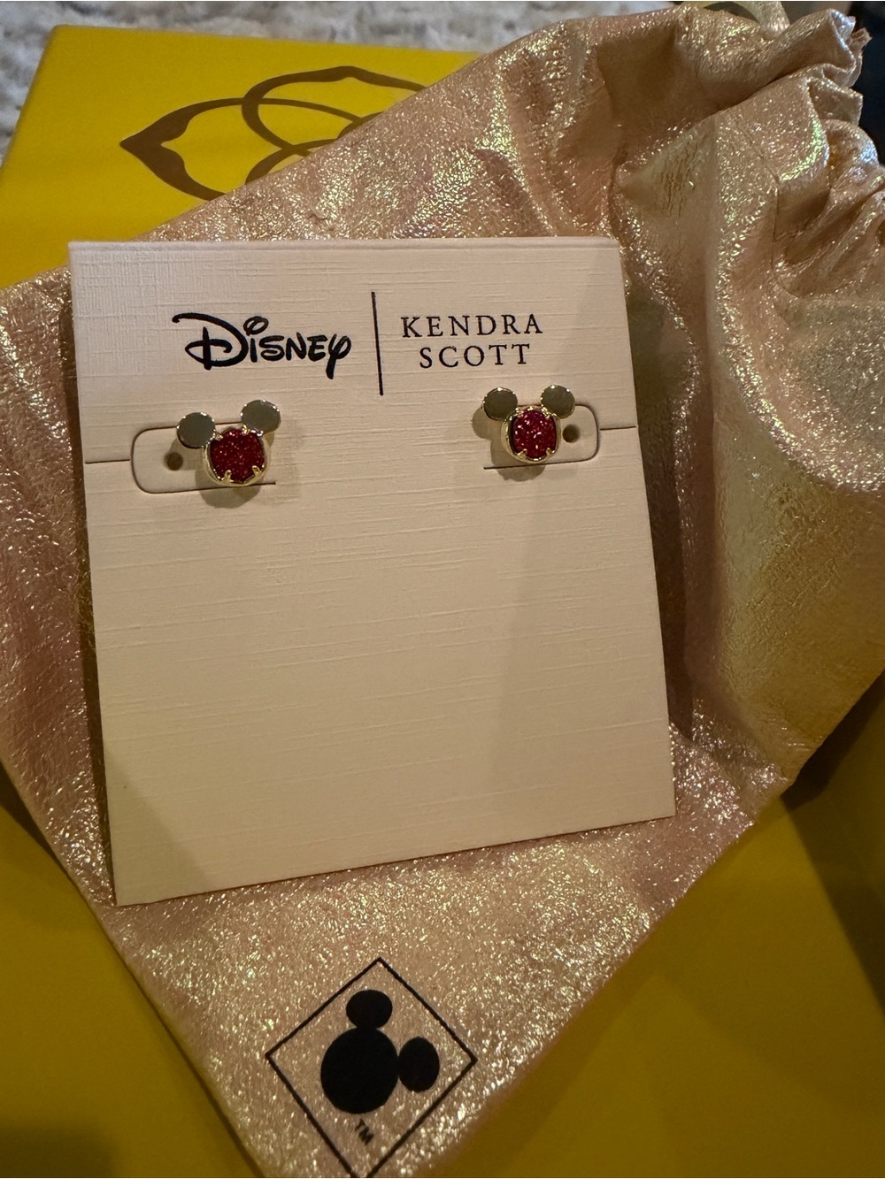 Kendra Scott Disney Mickey Red Crystal Stud Earrings 14k Gold